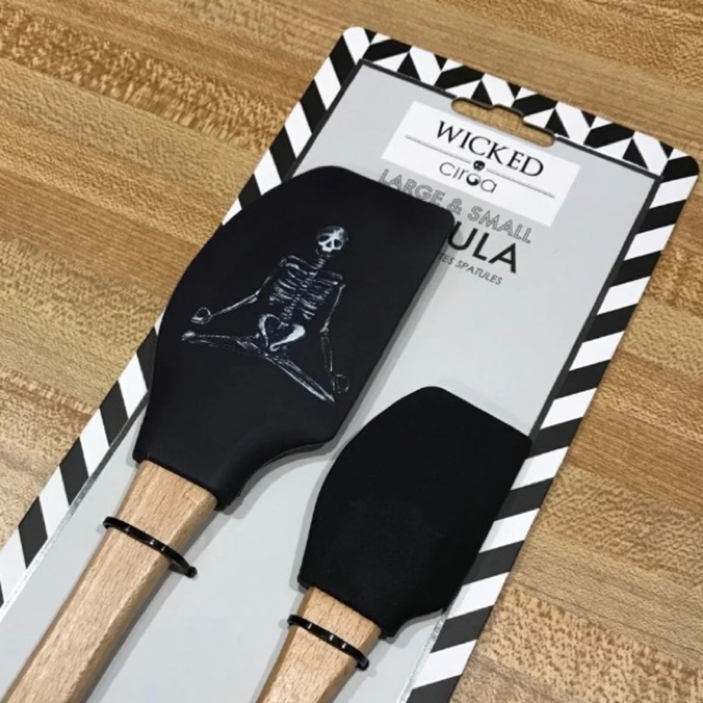 Halloween Yoga Skeleton Spatula Set 2pc